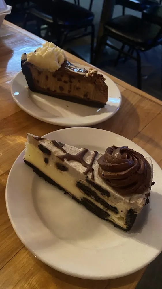 Oreo Cheesecake & PB Pie